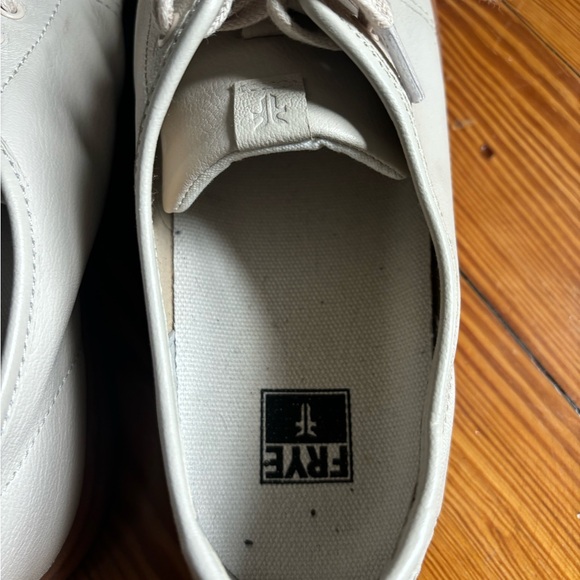 Frye Women's Gia Sneakers - leather, ivory, size 10 - Picture 4 of 11